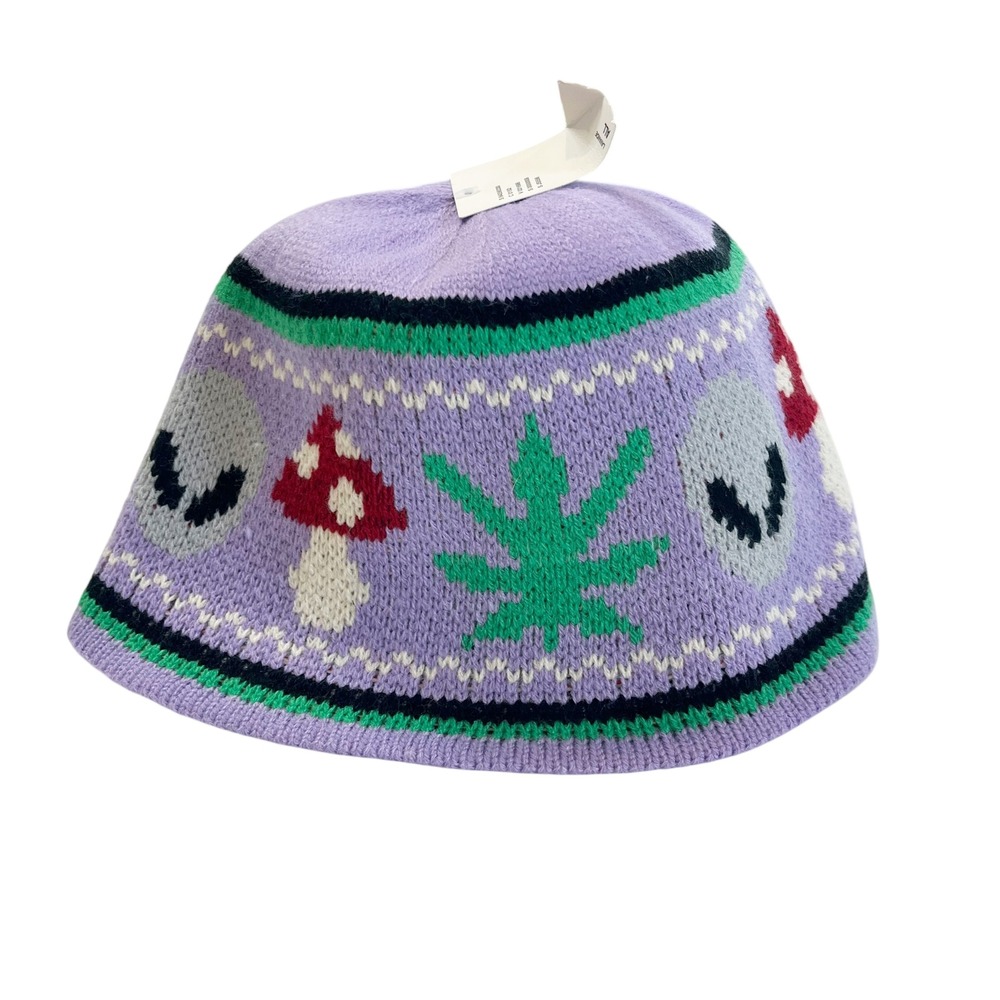 NEW Urban Outfitters Alien Mushroom Leaf Knit Bucket Hat Purple Festival Hippie